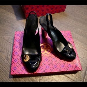 Tory Burch Black Patent Leather Pumps